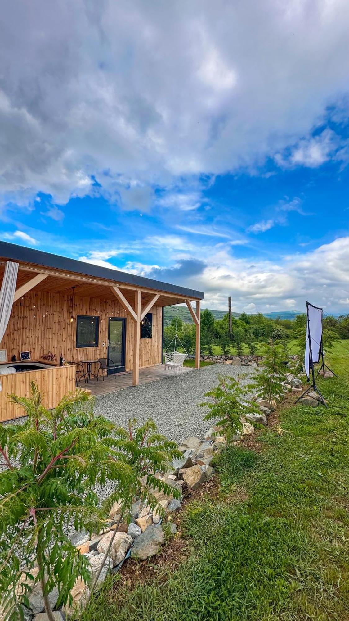 Kubiq Transalpina Villa Péterfalva Kültér fotó