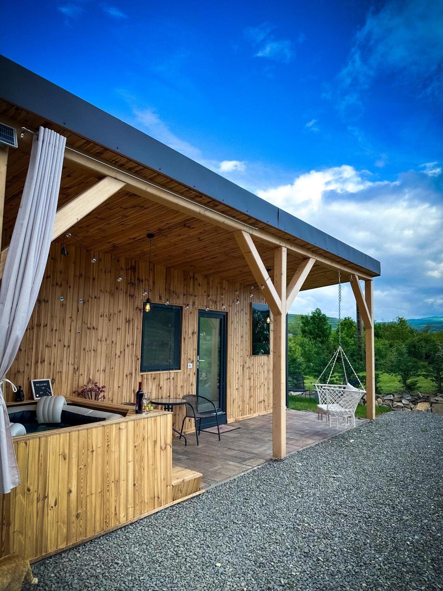 Kubiq Transalpina Villa Péterfalva Kültér fotó