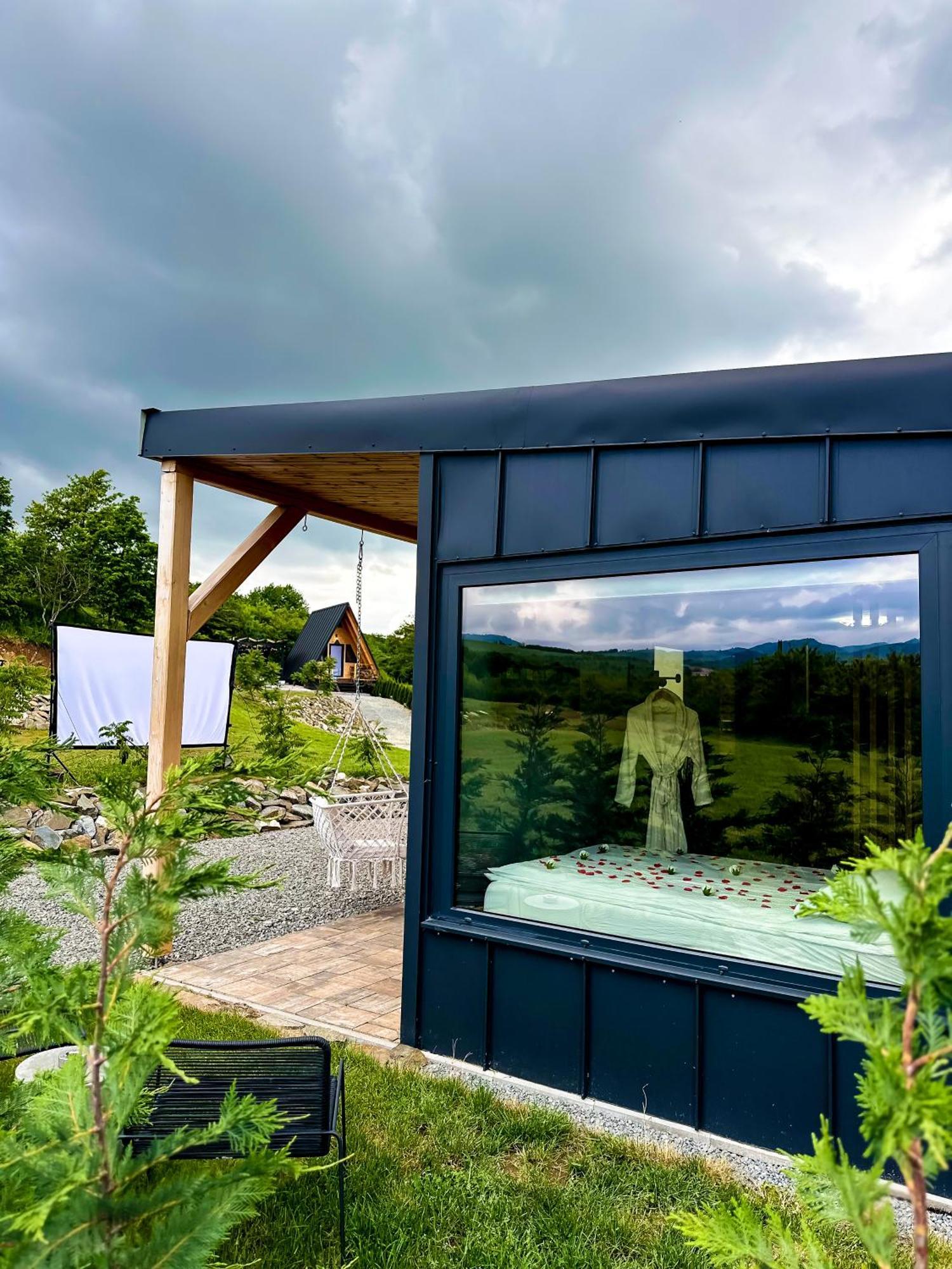 Kubiq Transalpina Villa Péterfalva Kültér fotó